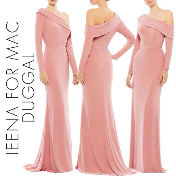 MAC DUGGAL Ieena by Mac Duggal Women’s Drop Shoulder Long Sleeves Column Gown